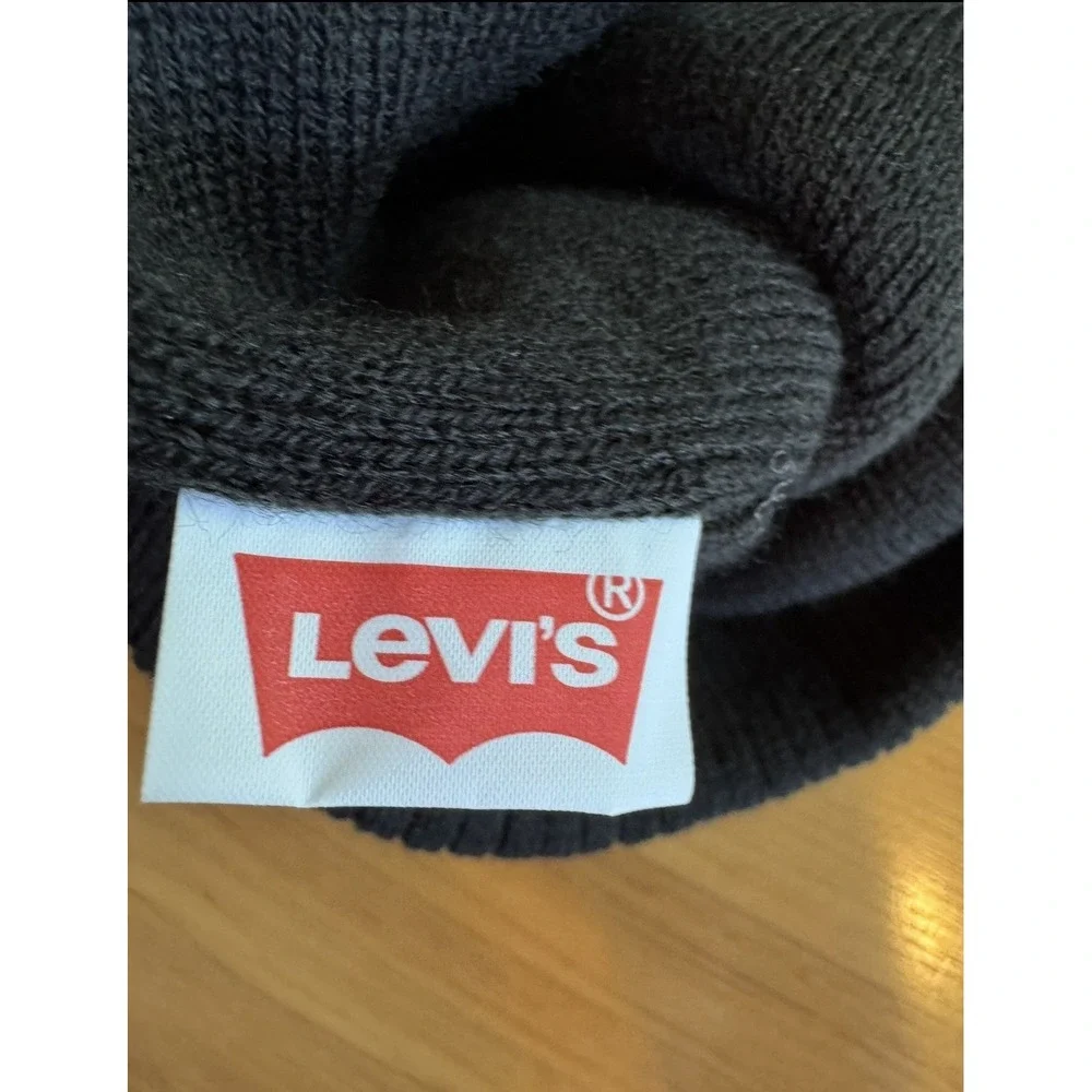 Levi's Two Tone Cuffed Knit Beanie Black Charcoal Gray Logo Unisex